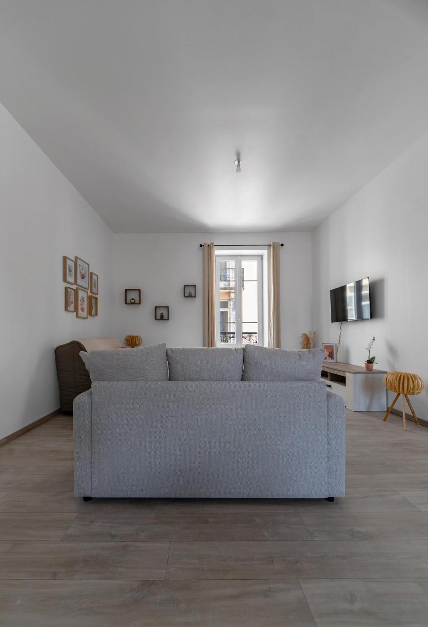 Le Ravy - Appartement Design, 2 Chambres, Centre Ville Vichy Eksteriør billede