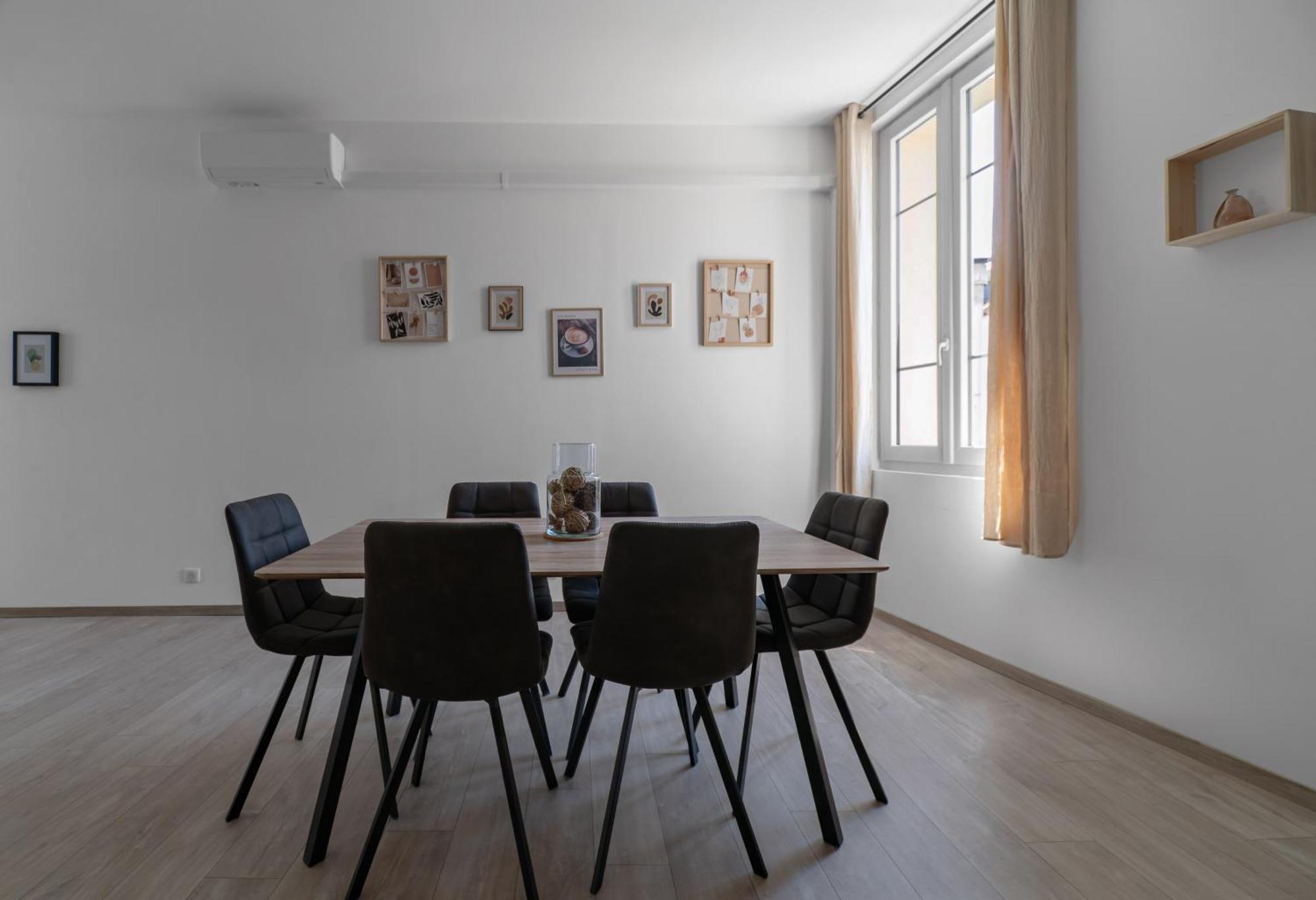 Le Ravy - Appartement Design, 2 Chambres, Centre Ville Vichy Eksteriør billede